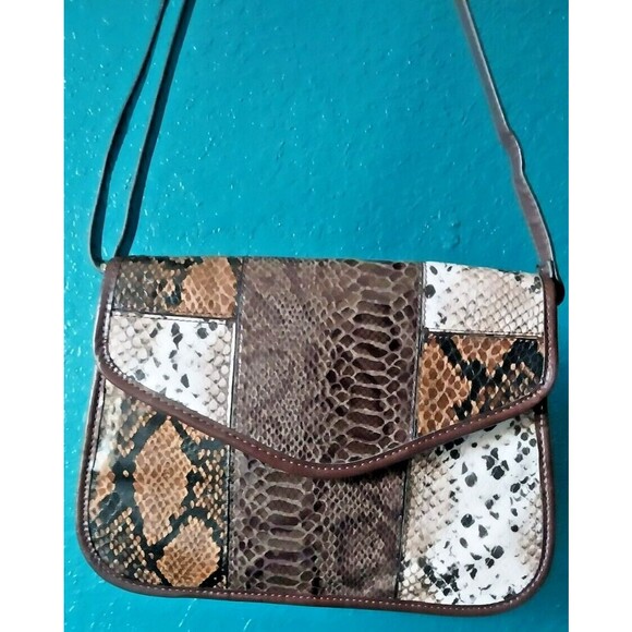 Faux Leather Boa Snakeskin Shoulder Crossbody Bag Purse Cosmopolitan - Picture 2 of 15